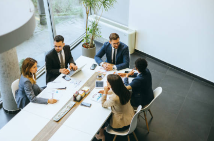 Daily duties of operations manager