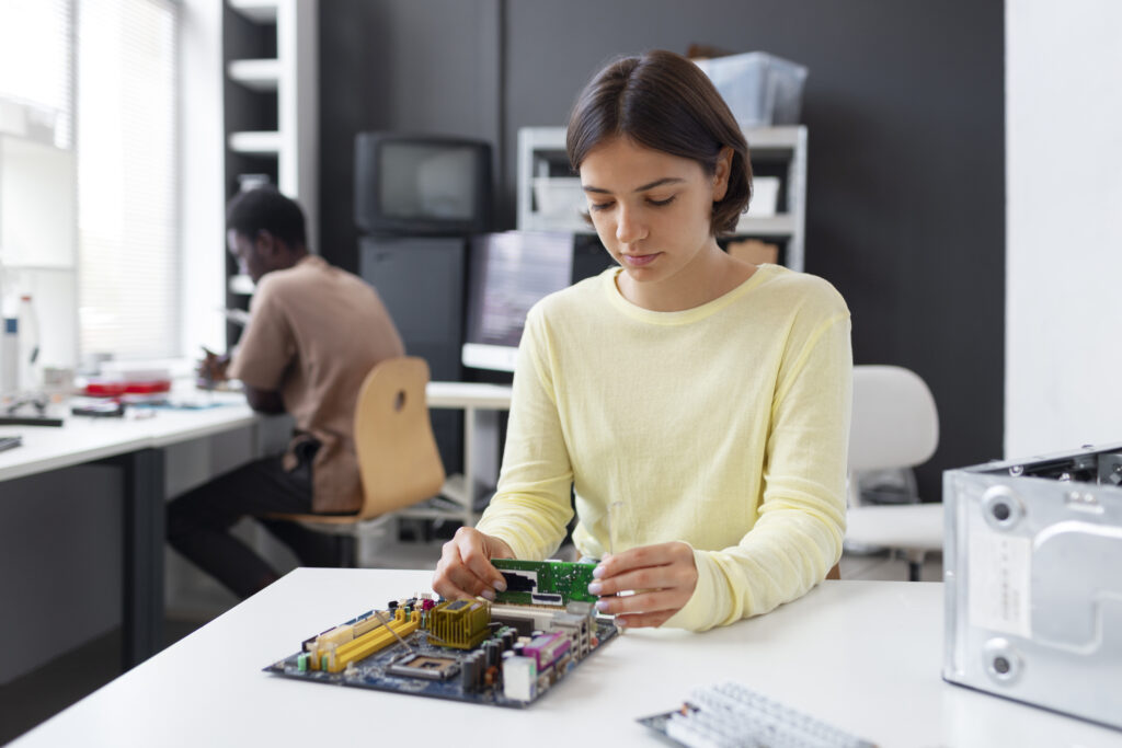 Semiconductor Workforce In India: How To Build At Scale