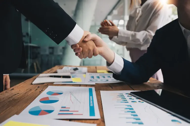 Difference between Merger & Acquisition: Meaning, Examples, and HR Impact 